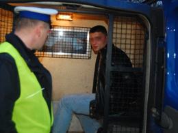 Uszkodził samochody i uciekał przed policją