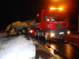 Wypadek transportu ponadgabarytowego