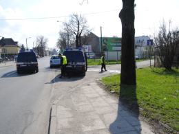 Obezwładnili i okradli 88-letnią kobietę