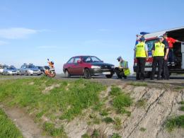 Pijany kierowca skutera wjechał w samochód