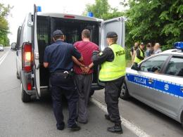 Pijany kierowca wiózł kilkuletnie dziecko