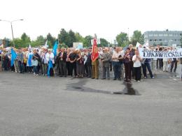 Protest przeciw odwołaniu dyrektora NFZ