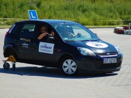 Troleje i alkogogle pomagały uczyć kierowców