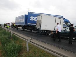 Ciężarówka staranowała pięć samochodów