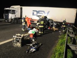Kierowca ciężarówki zawracał na autostradzie