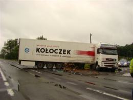 Zderzenie ciężarówek na obwodnicy Grabina