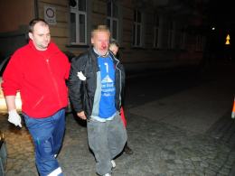Kilku napastników pobiło 48-latka