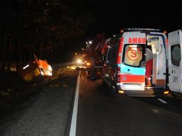 Bus z robotnikami wypadł z drogi