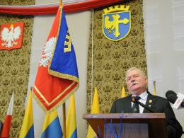 Lech Wałęsa honorowym obywatelem Opola