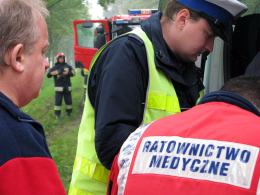 Awaria silnika przyczyną dachowania forda