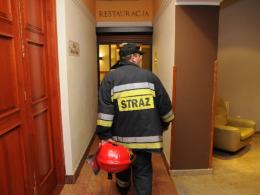 Strażacy ćwiczą w centrum miasta