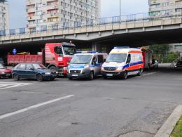 Ciężarówka potrąciła pieszą na przejściu