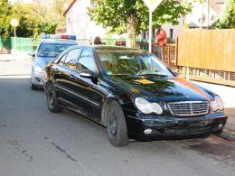 Kierowca mercedesa wymusił pierwszeństwo