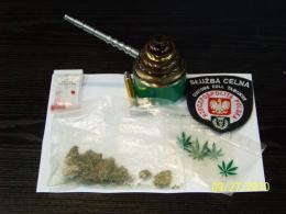 Prawie 24 kilogramy narkotyków w bagażu 21-latka