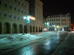 Świąteczne ozdoby w centrum miasta