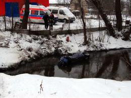Samochód wpadł do rzeki w Bierkowicach