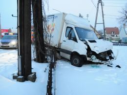 Kierowca passata wymusił pierwszeństwo