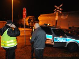 26-latek wjechał prosto pod pociąg