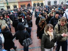 Polonez na półtora tysiąca maturzystów