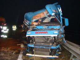 Zderzenie dwóch ciężarówek na A4, autostrada już przejezdna