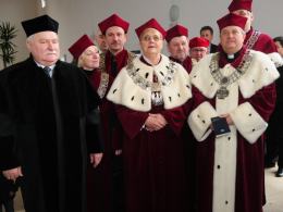 Lech Wałęsa doktorem Honoris Causa Uniwersytetu Opolskiego