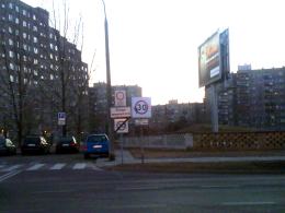 Chuligański wybryk na osiedlowym parkingu