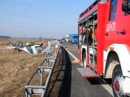 Cysterna wypadła z autostrady