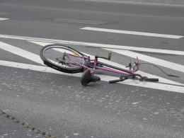 Pijany rowerzysta potrącony przez samochód