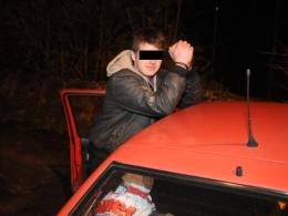 17-letni Adrian G. kierował samochodem, mimo że nie ma prawa jazdy, a tego wieczora pił alkohol.