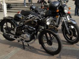 Świąteczne spotkanie motocyklistów na rynku