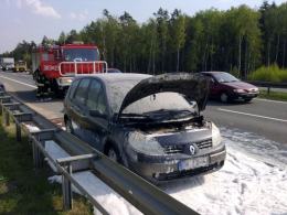 Samochód zapalił się na autostradzie