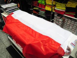 Narodowa flaga na początek maja