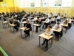 Matura 2011 rozpoczęta. Dziś język polski.