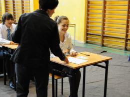 Matura 2011 rozpoczęta. Dziś język polski.