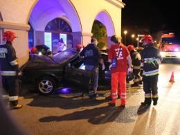 Pijany kierowca uderzył w filar