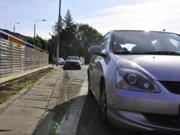 Wypadek na Luboszyckiej, 38-latek w szpitalu