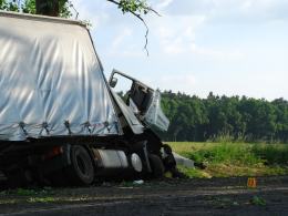 Dwie osoby zginęły na trasie Opole-Nysa