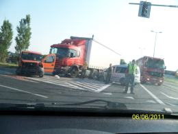 Zderzenie na obwodnicy, kierowca nie ustąpił pierwszeństwa