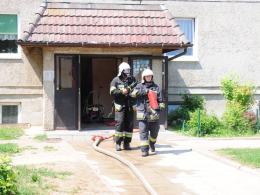 Na Metalchemie paliła się klatka schodowa