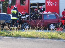 Bmw uderzyło w volkswagena, jedna osoba ranna