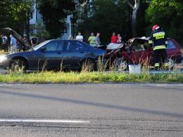 Bmw uderzyło w volkswagena, jedna osoba ranna