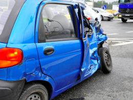 Matiz skasowany po zderzeniu z ciężarówką