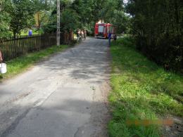 Wóz strażacki wylądował w rzeczce