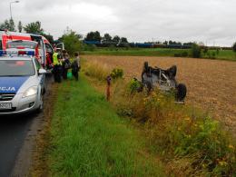 Łada dachowała na ulicy Krapkowickiej