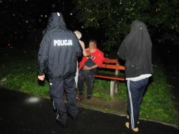 Młody mężczyzna wyskoczył z trzeciego piętra