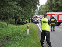 Nadmierna prędkość skutkowała dachowaniem