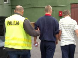 Zamieszki kiboli w Namysłowie. Policja użyła broni. [video]