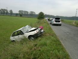 Czołowe zderzenie bmw i łady