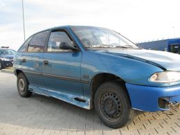 19-letni Czesi kradli paliwo