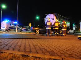 Kierowca bmw wjechał w tył cysterny